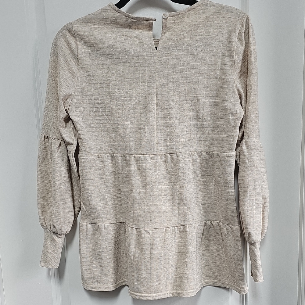 NWT Blue Tassel Tan Tiered Long Sleeve Blouse - Picture 3 of 3